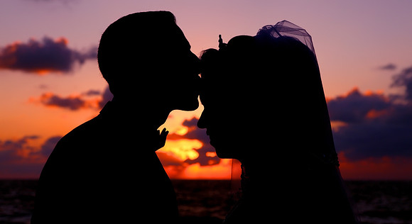 Plymouth Wedding Photography Sunset Kiss